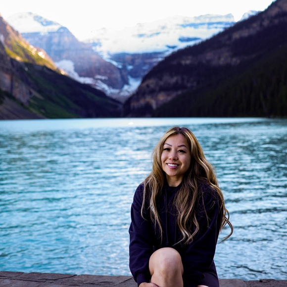 Meet your Posher, Jade - Picture 1 of 1